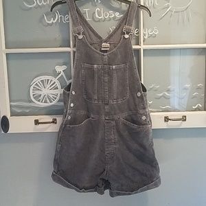 Vintage overall shorts (very figure flattering)